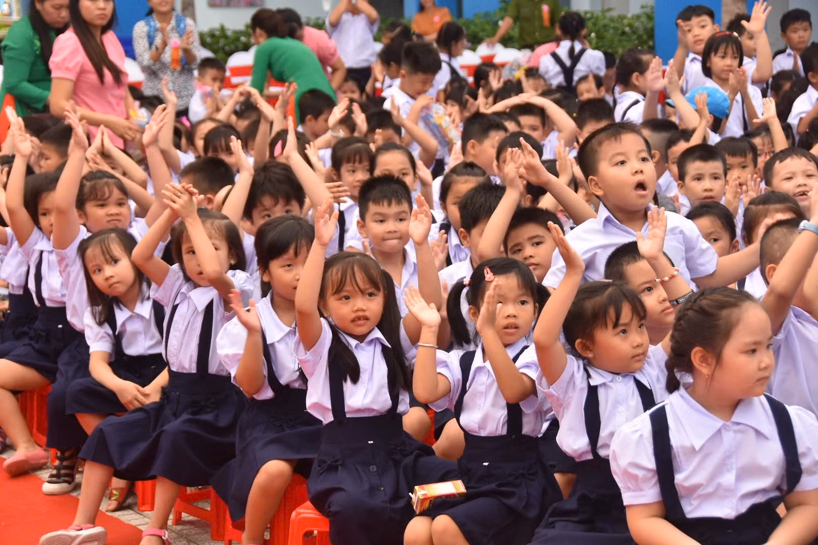 Học sinh tiểu học Hà Nội được hỗ trợ bữa trưa -0