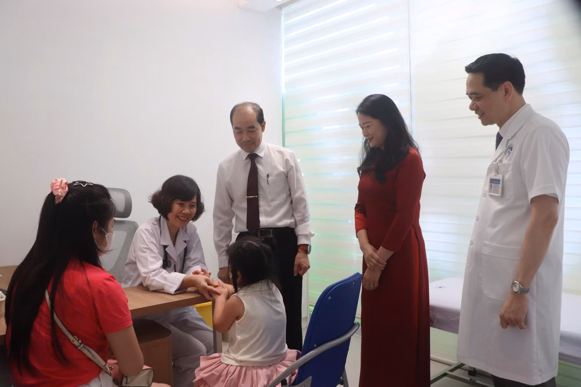 Miễn phí khám bệnh theo yêu cầu cho trẻ em Thủ đô trong tháng 6 -0