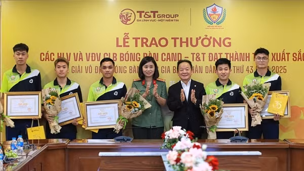 Đạt thành tích cao, Câu lạc bộ bóng bàn CAND-T&T nhận thưởng lớn