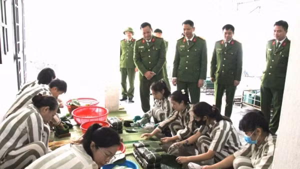 Hướng thiện để trở về…