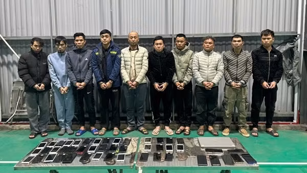 Bắt giữ 10 đối tượng lừa đảo bằng công nghệ cao với giao dịch trên 110 tỷ đồng