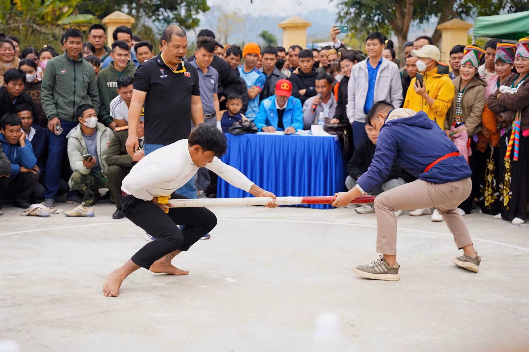 Ấm áp chương trình “Sắc xuân biên giới - An ninh vững bền” tại xã Na Tông, Điện Biên -0