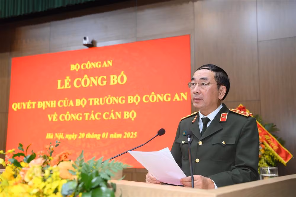 Đại tá Nguyễn Quốc Toản giữ chức vụ Chánh Văn phòng Bộ Công an -0