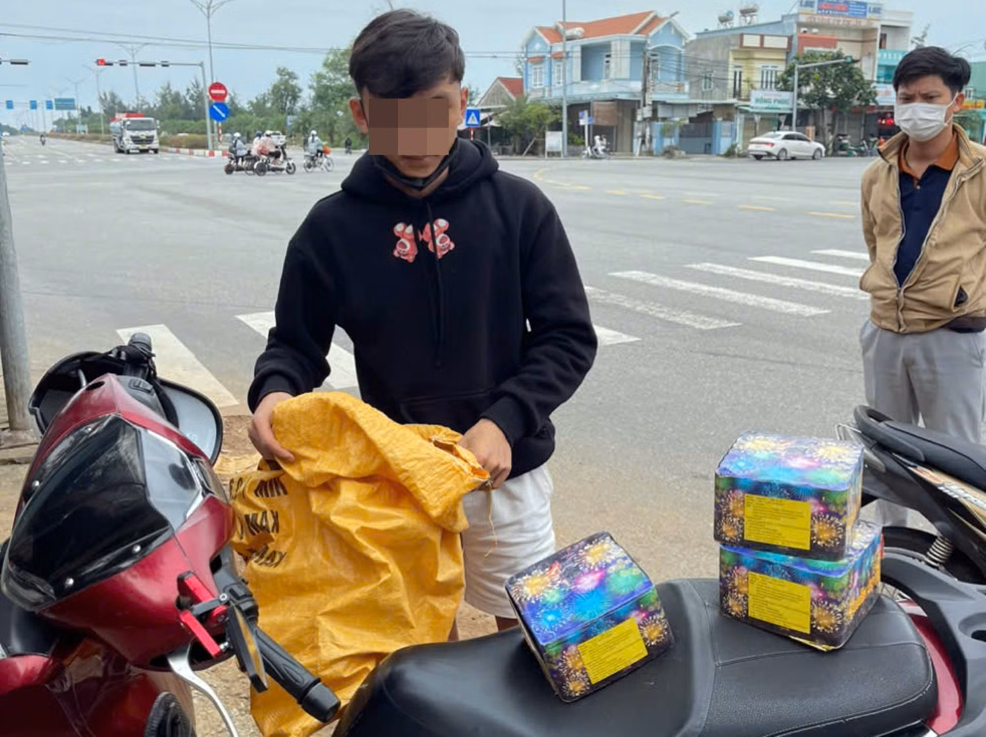 Kết hợp tuyên truyền và xử lý nghiêm các hành vi vi phạm về pháo -0