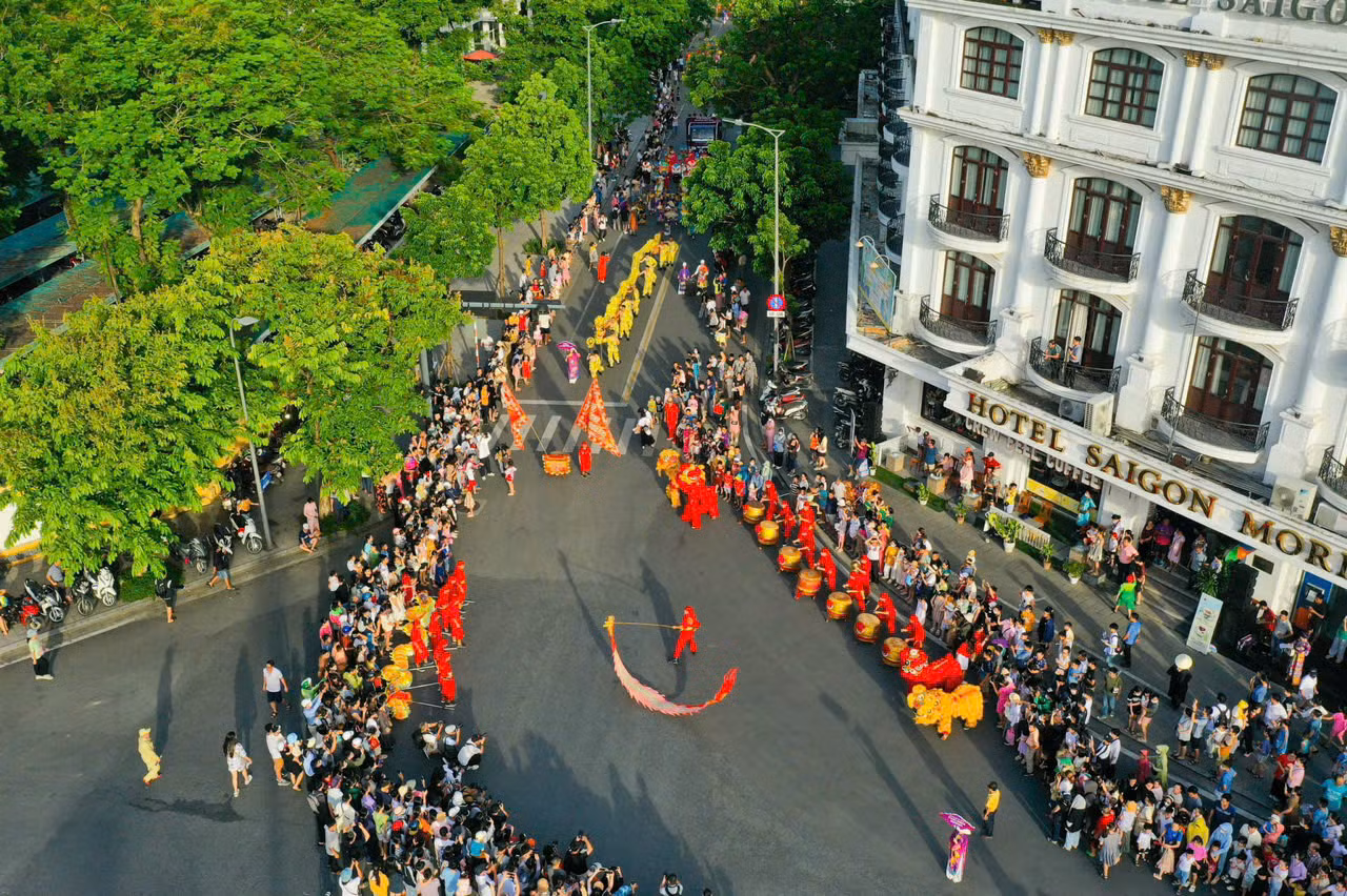 T25_Đôi bờ Hương Giang từ mùa xuân này -0