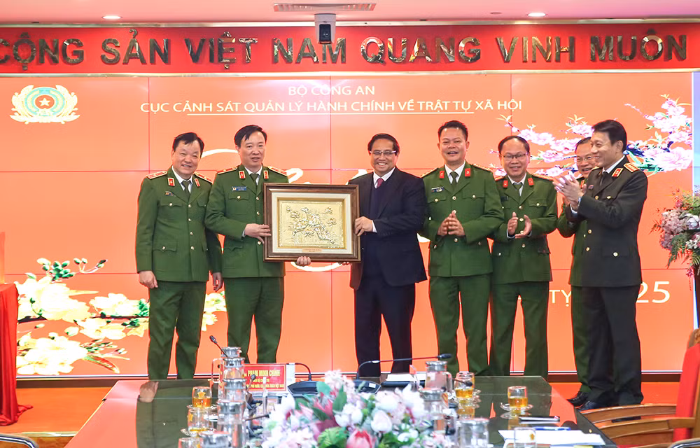 Xây dựng Cục Cảnh sát Quản lý hành chính về trật tự xã hội trở thành kiểu mẫu thực hiện Nghị quyết 57 -0
