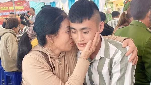 Ấm áp bữa cơm tất niên ở Trại giam Gia Trung
