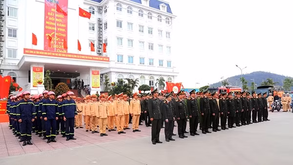 Công an Quảng Ninh đảm bảo an ninh&nbsp;đêm Giao thừa