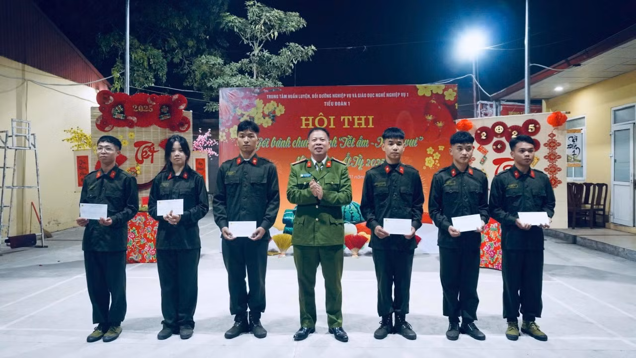 Học viên hệ Đại học, Trung cấp chính quy các trường CAND được vui 
