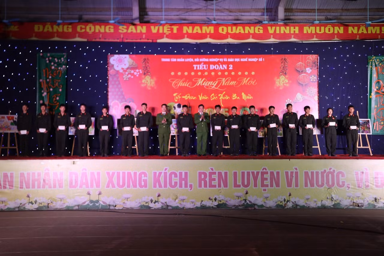 Học viên hệ Đại học, Trung cấp chính quy các trường CAND được vui 