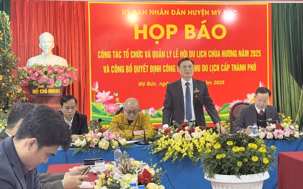 Đổi mới công tác quản lý, điều hành Lễ hội Chùa Hương -0