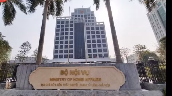 Bộ Nội vụ thông tin về các đề xuất chế độ, chính sách đối với cán bộ trong sắp xếp tổ chức bộ máy