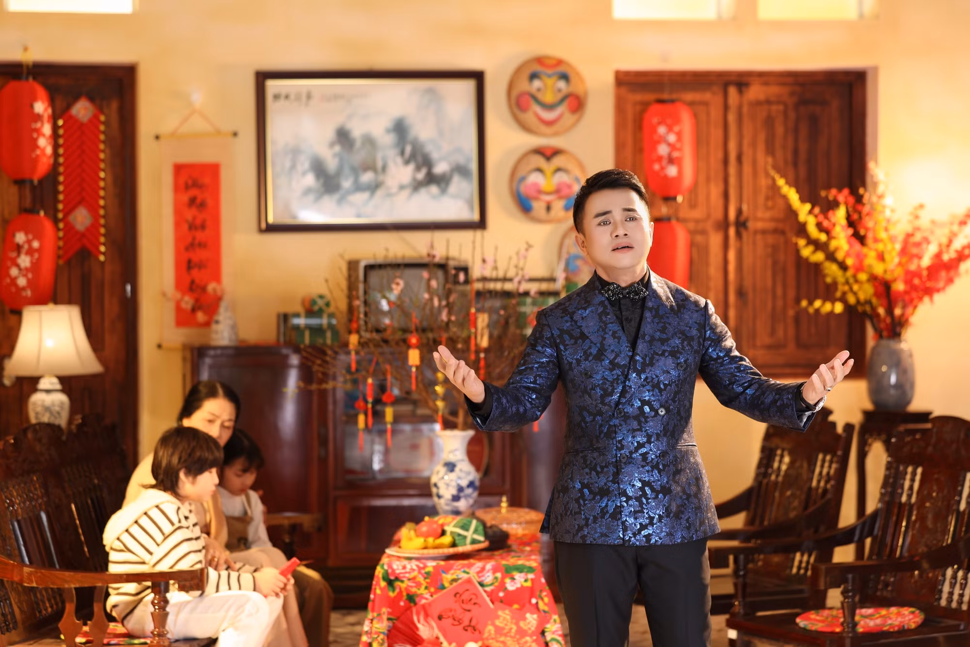 NSND Bùi Bài Bình gây xúc động trong MV Tết 