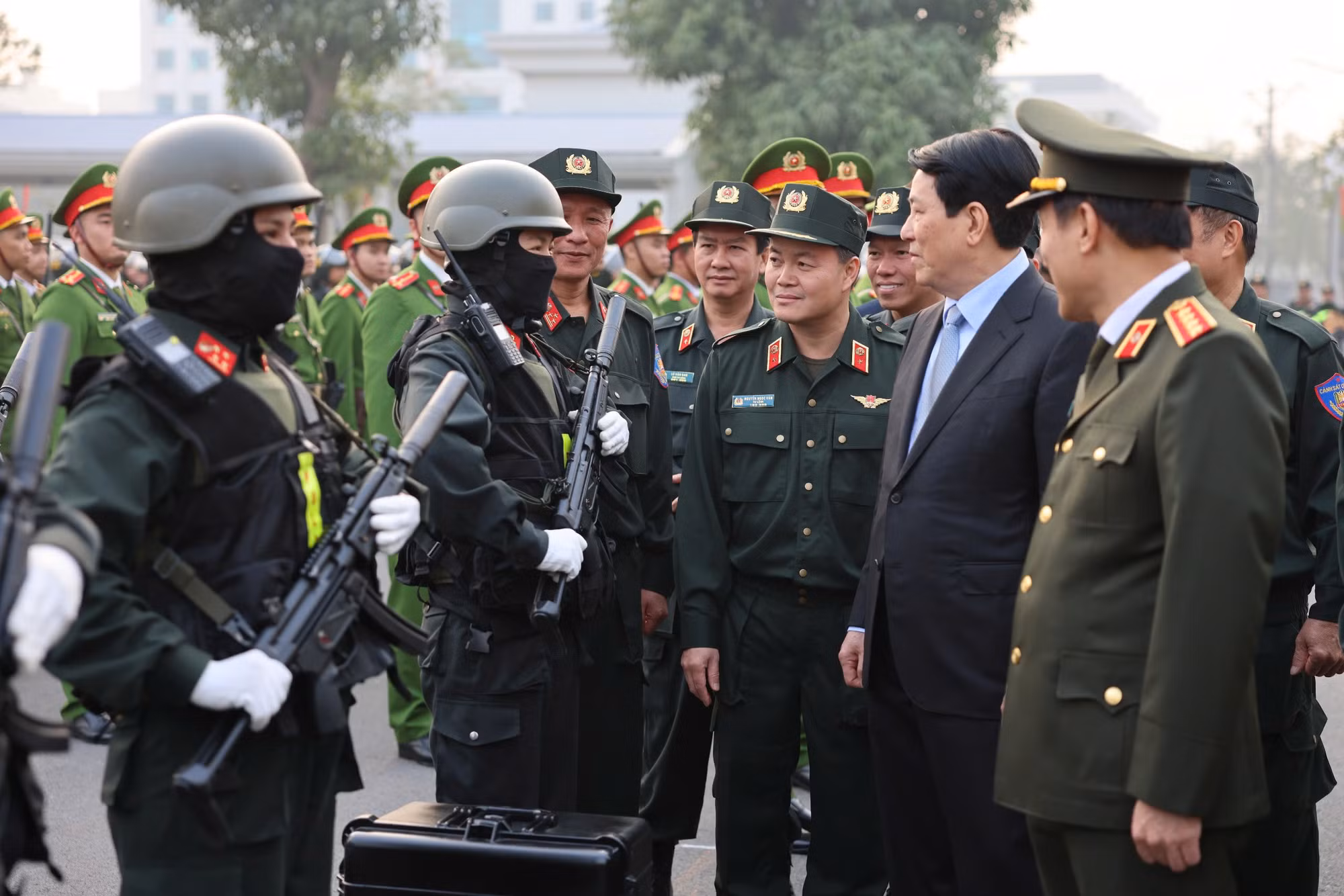 Chủ tịch nước: Tiếp tục tô thắm thêm truyền thống của lực lượng Cảnh sát cơ động anh hùng -1