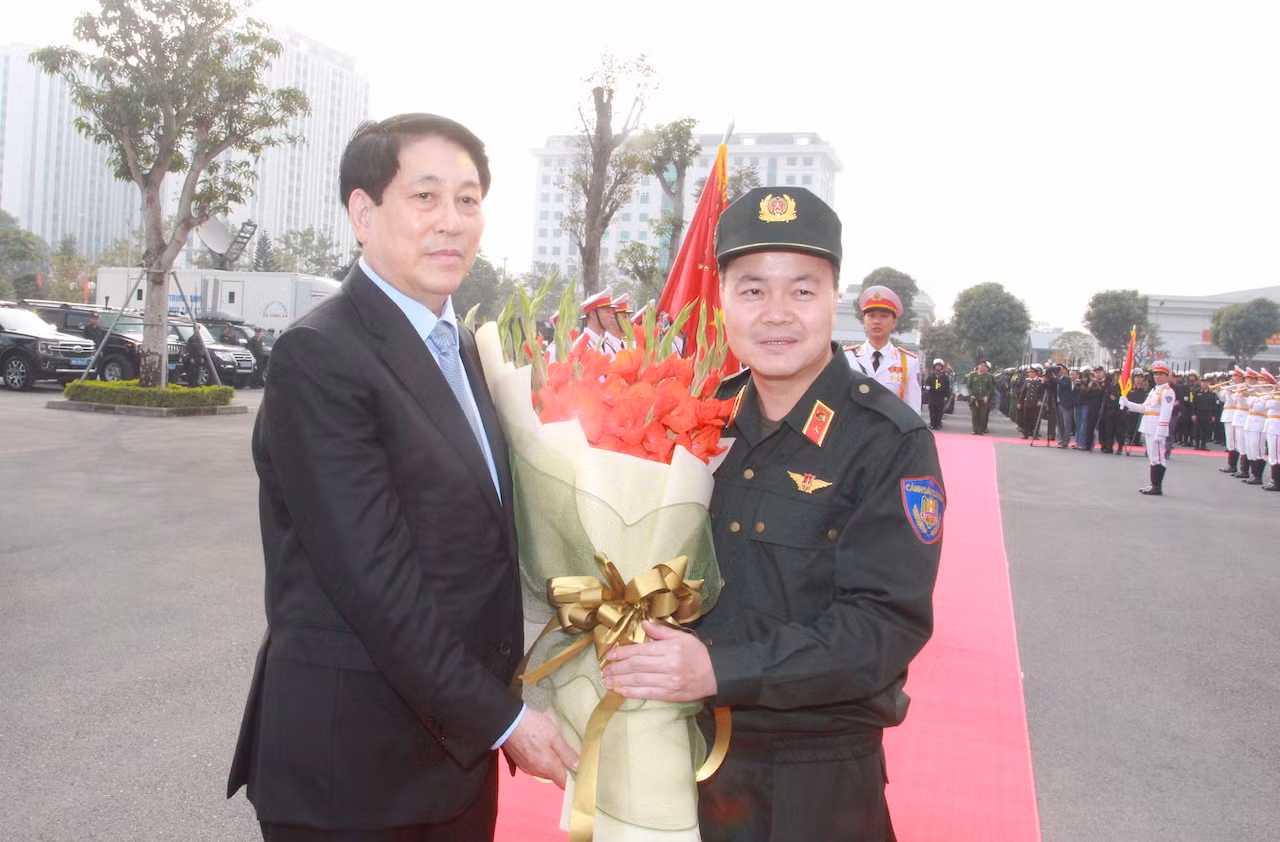 Chủ tịch nước: Tiếp tục tô thắm thêm truyền thống của lực lượng Cảnh sát cơ động anh hùng -0