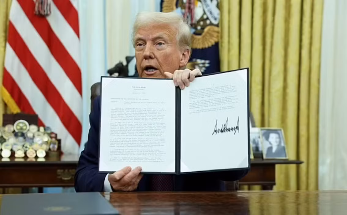 Vì sao ông Trump ký lệnh giải mật toàn bộ hồ sơ vụ ám sát Tổng thống Kennedy? -0