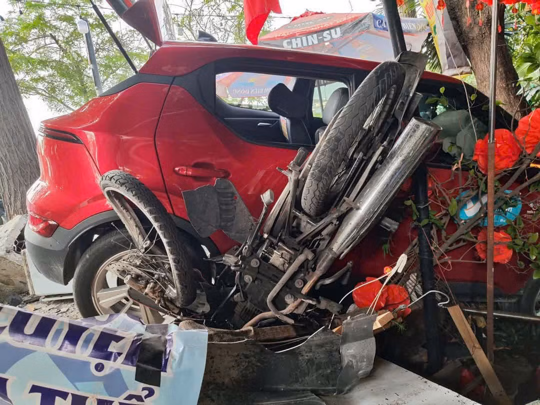 Xe điện chạy -0