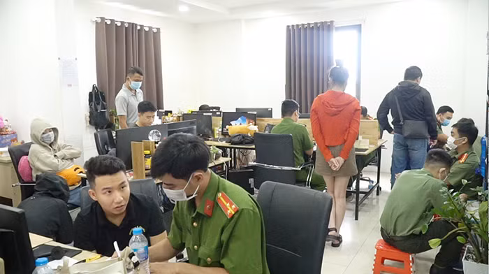 Một năm phá nhiều vụ án lớn -1