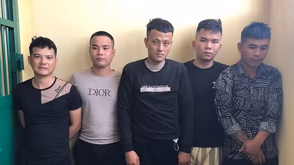 Cho vay lãi nặng 240%/năm, đòi nợ kiểu côn đồ