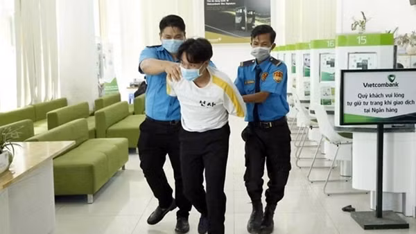 Tăng cường phối hợp phòng, chống tội phạm trộm, cướp tài sản tại ngân hàng