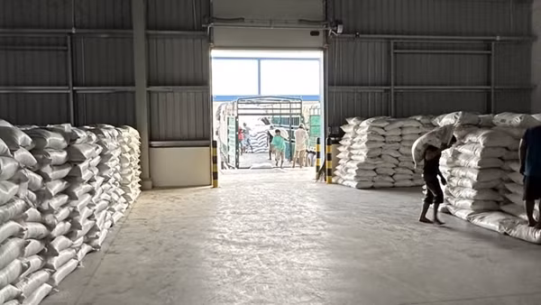 Phát hiện 130 tấn đường cát nhập lậu trị giá khoảng 2,7 tỷ đồng