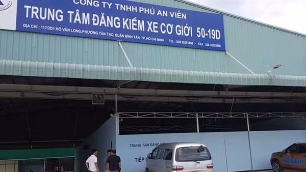 Giám đốc và nhiều nhân viên Trung tâm Đăng kiểm 50-19D bị khởi tố, bắt tạm giam