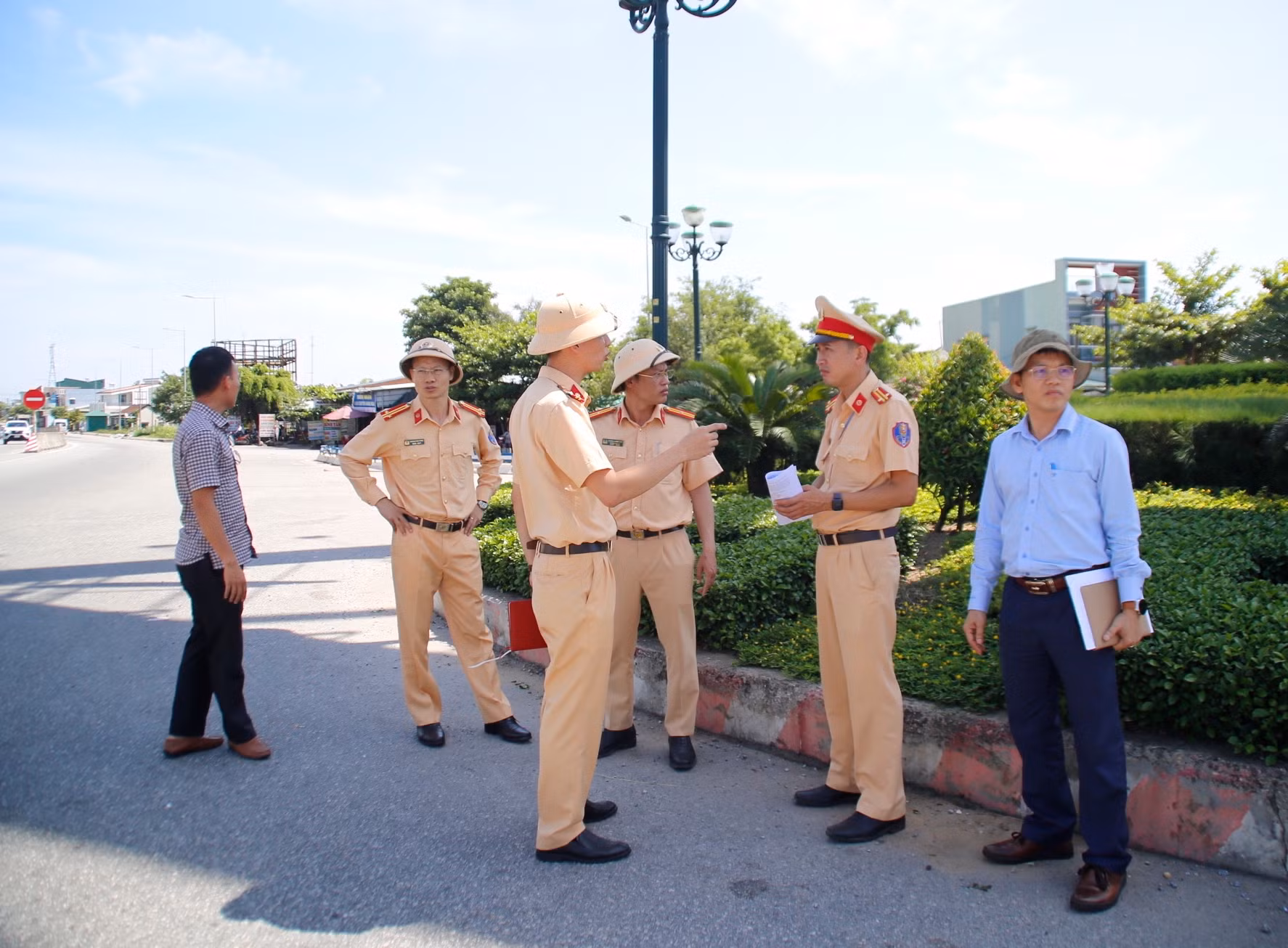 "Chỉ mặt” các "điểm đen" trên Quốc lộ 1, đề nghị khắc phục để giảm tai nạn ảnh 2