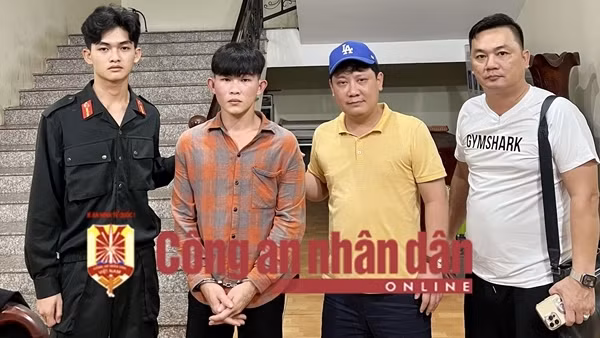 Bắt nhóm đối tượng dàn cảnh bắt người, ép viết giấy nợ