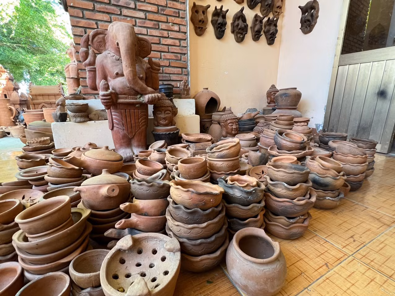 “Nghệ thuật làm gốm của người Chăm” là di sản văn hoá phi vật thể cần bảo vệ khẩn cấp -0