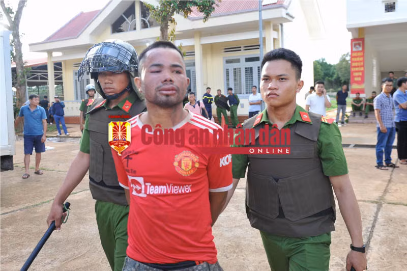 Những đối tượng cầm đầu trong vụ tấn công trụ sở UBND xã khai gì? -0