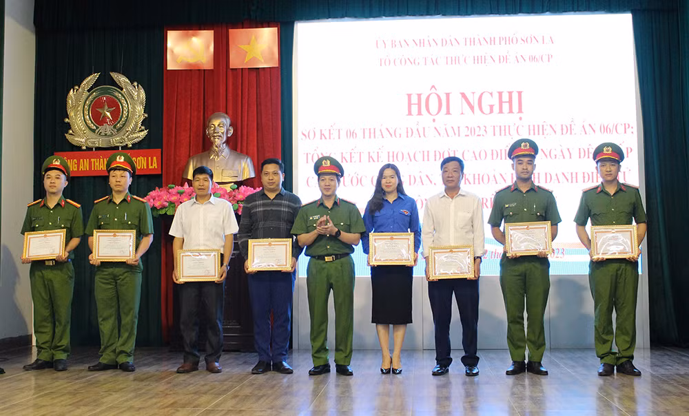 Đơn vị dẫn đầu trong thực hiện chỉ tiêu cấp CCCD tại Sơn La -1