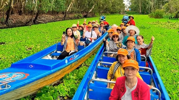 Trà Sư - cảnh sắc thiên nhiên muôn màu