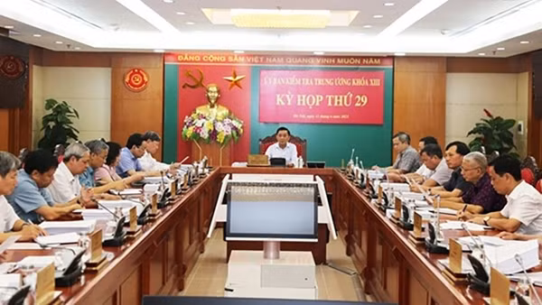 Ủy ban Kiểm tra Trung ương thi hành kỷ luật một số tổ chức đảng, đảng viên