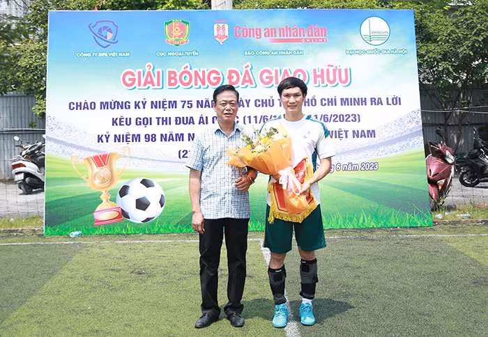 Giao lưu thể thao, tăng cường quan hệ phối hợp -0