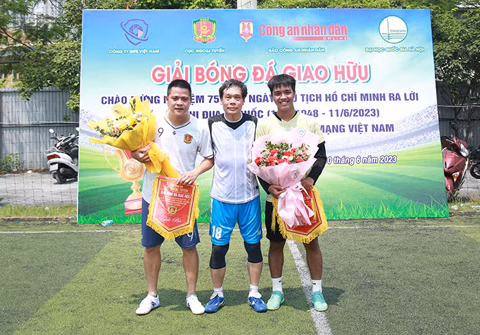Giao lưu thể thao, tăng cường quan hệ phối hợp -0