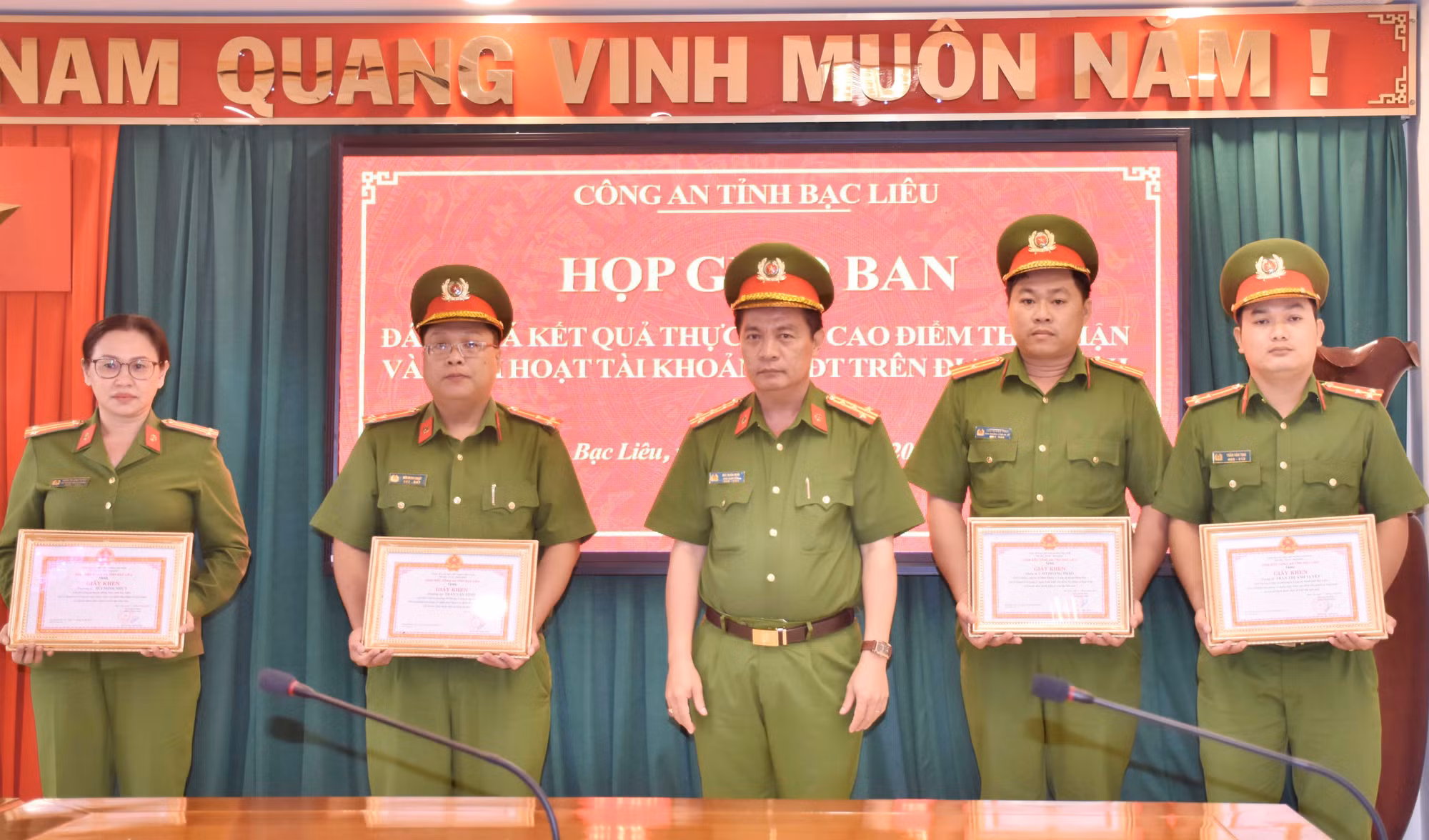 Kết quả sau 15 ngày cao điểm kích hoạt tài khoản định danh điện tử ở Bạc Liêu -0