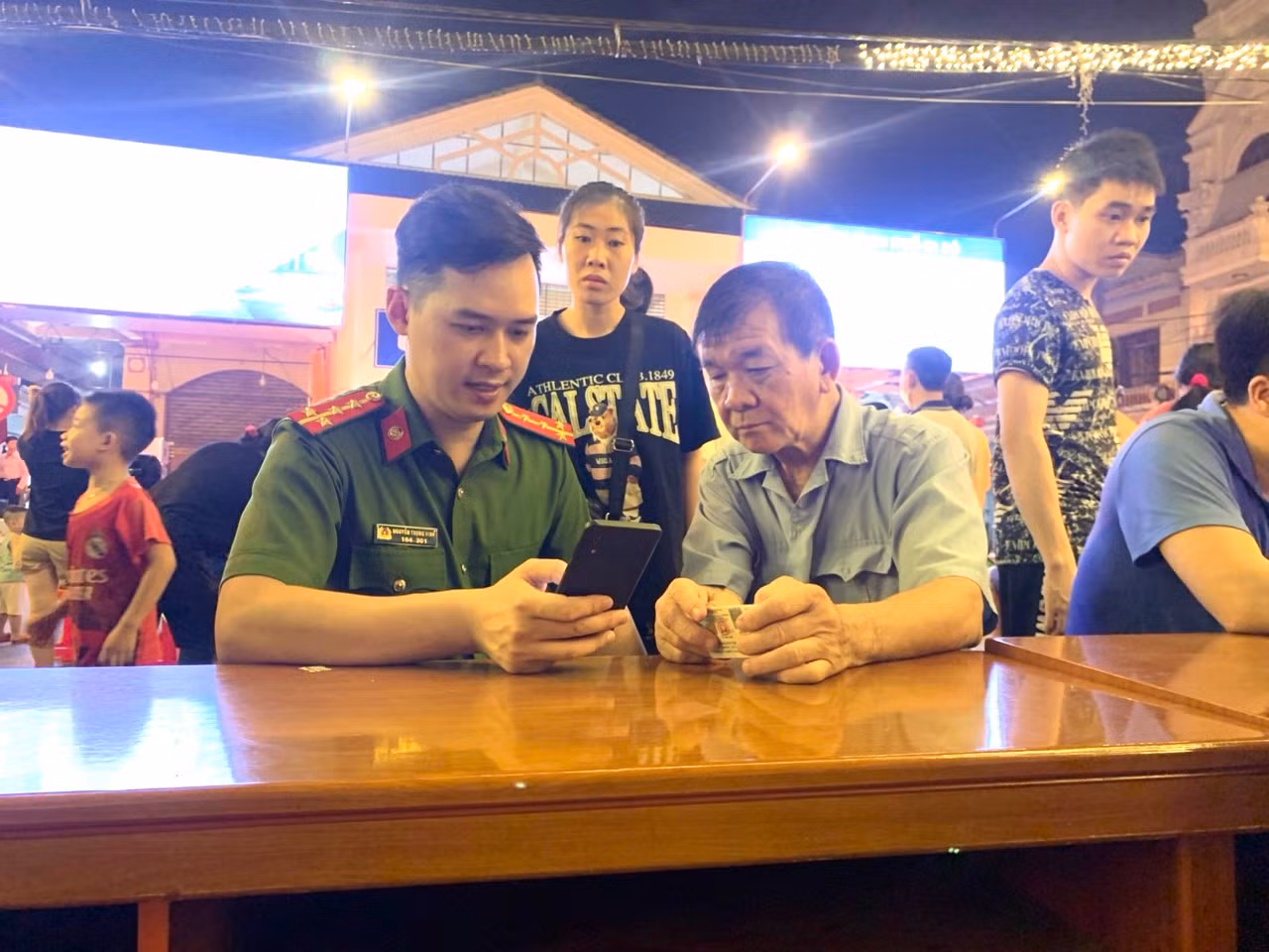Lạng Sơn về đích cấp CCCD cho công dân và đứng trong 
