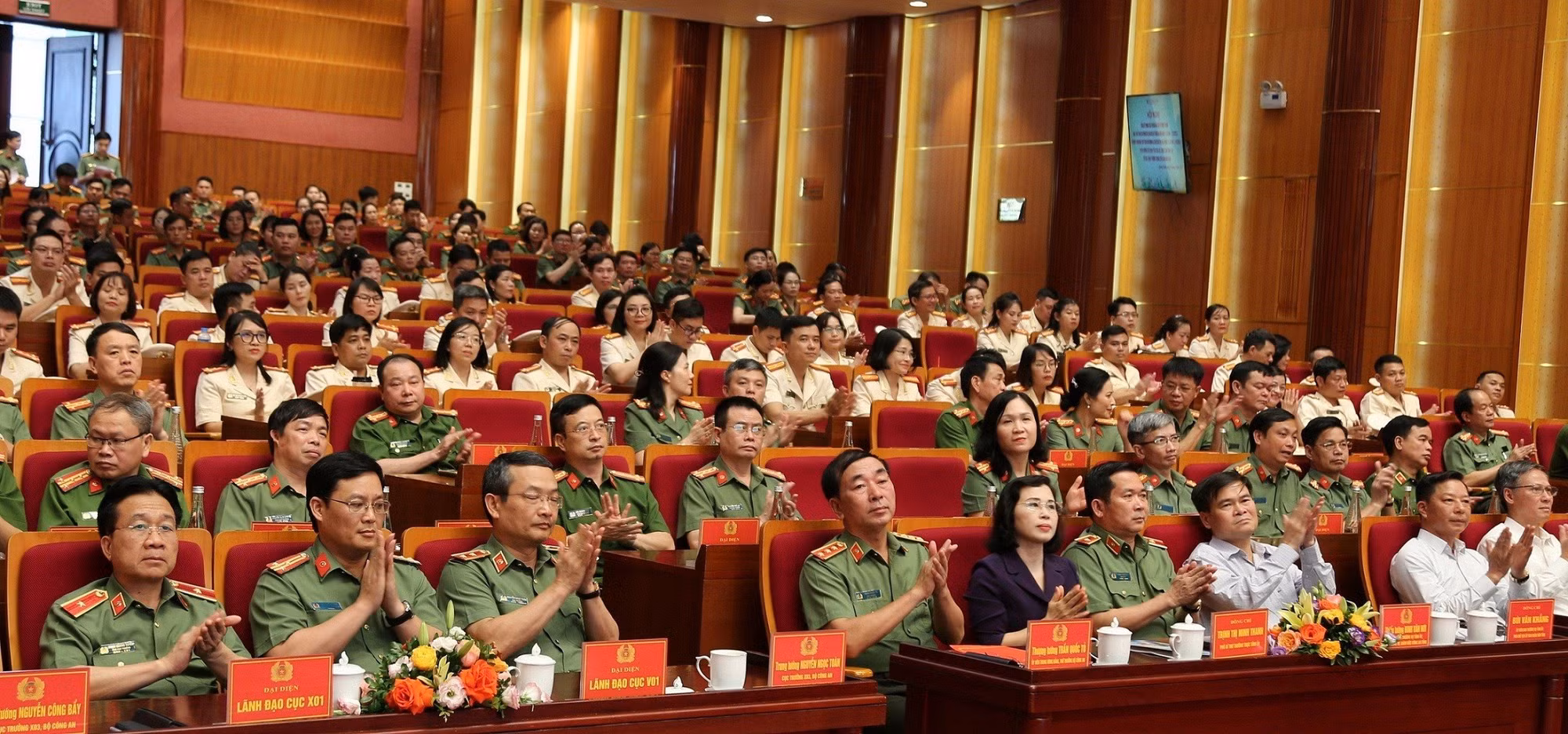 Thứ trưởng Trần Quốc Tỏ chủ trì Hội nghị tổng kết phong trào thi đua đặc biệt kỷ niệm 75 năm Ngày Chủ tịch Hồ Chí Minh ra Lời kêu gọi thu đua ái quốc -0
