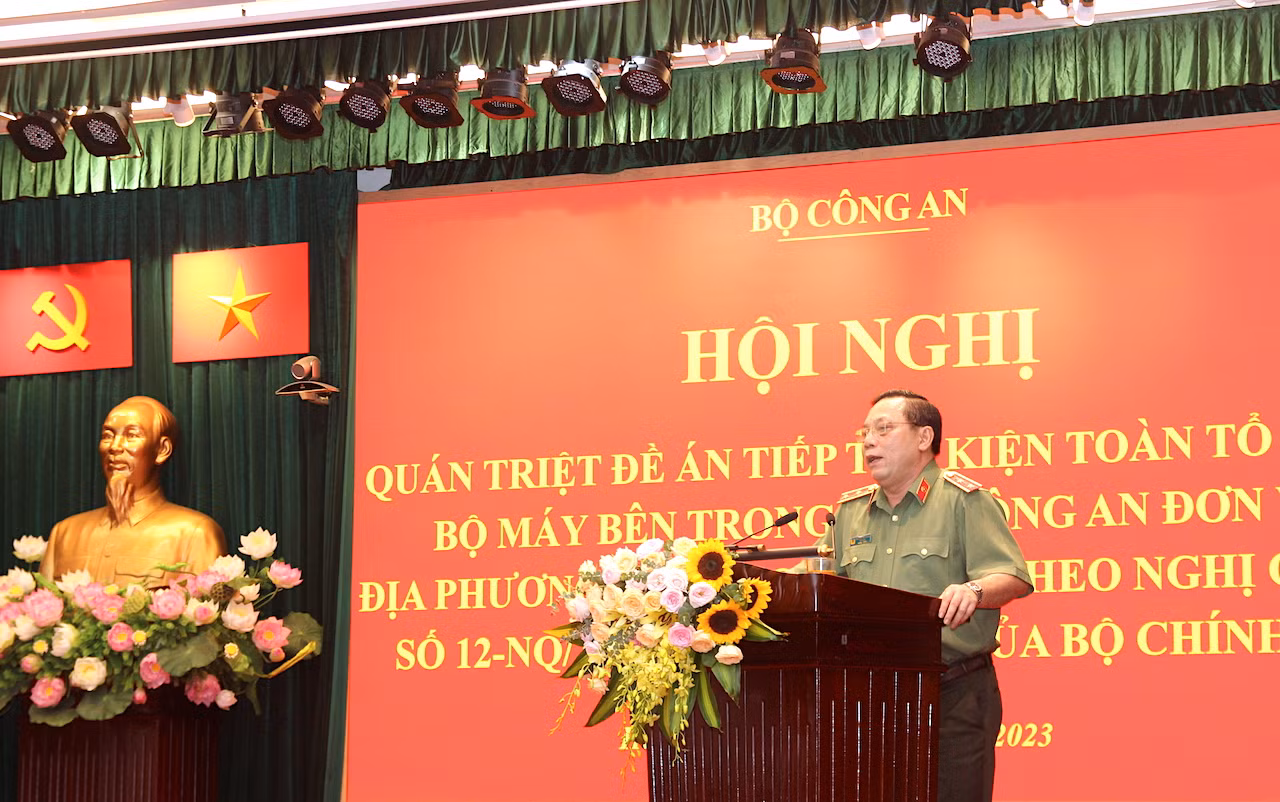 Sắp xếp tổ chức bộ máy bên trong của Công an đơn vị, địa phương tinh, gọn, mạnh -2