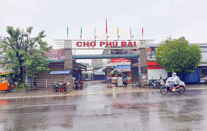 Nhượng quyền khai thác chợ trên giấy -0