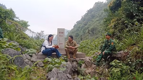 Những “cột mốc sống” nơi biên cương
