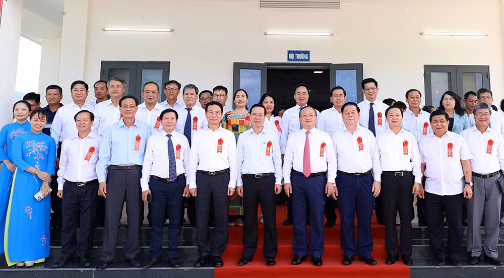 vna_potal_chu_tich_nuoc_vo_van_thuong_du_le_khanh_thanh_dai_phat_song_amdrm_khu_vuc_nam_trung_bo__6788088.jpg -0
