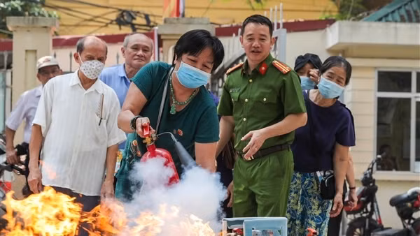 Mỗi người dân là một sứ giả bảo vệ môi trường và phòng cháy chữa cháy