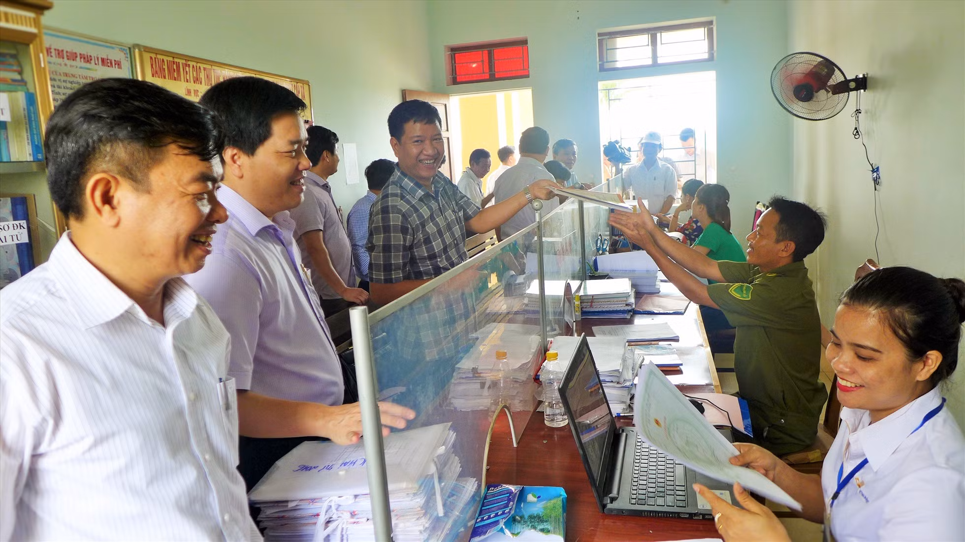Tăng phụ cấp người hoạt động không chuyên trách cấp xã, thôn, tổ dân phố -0