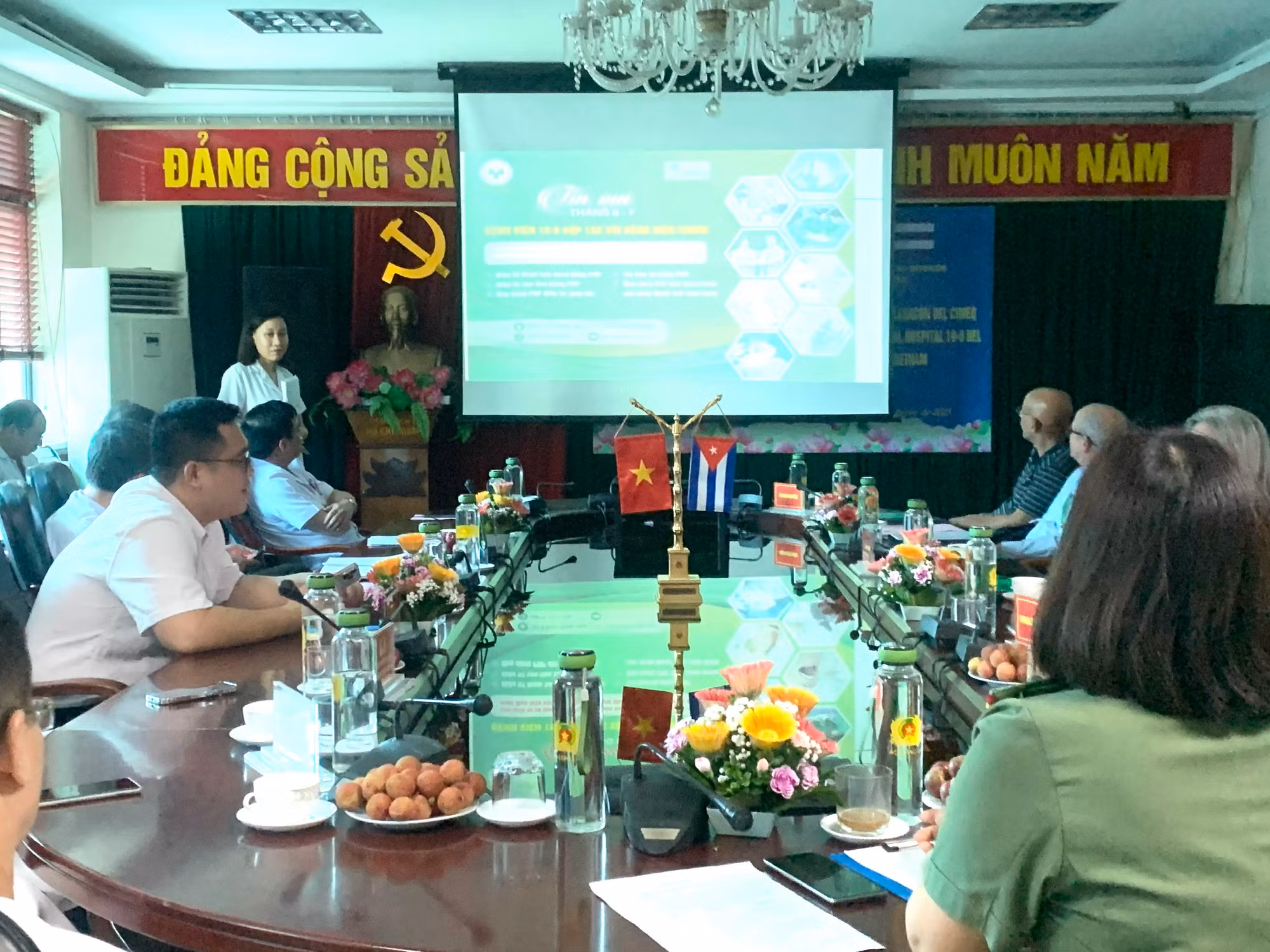 Thắt chặt mối quan hệ hợp tác giữa Bệnh viện 19-8 Bộ Công an và Bệnh viện CIMEQ -0
