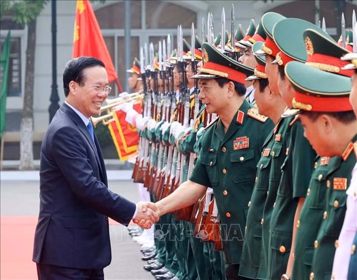 Chủ tịch nước kiểm tra ứng trực tìm kiếm cứu nạn tại Cục Cứu hộ-Cứu nạn -0