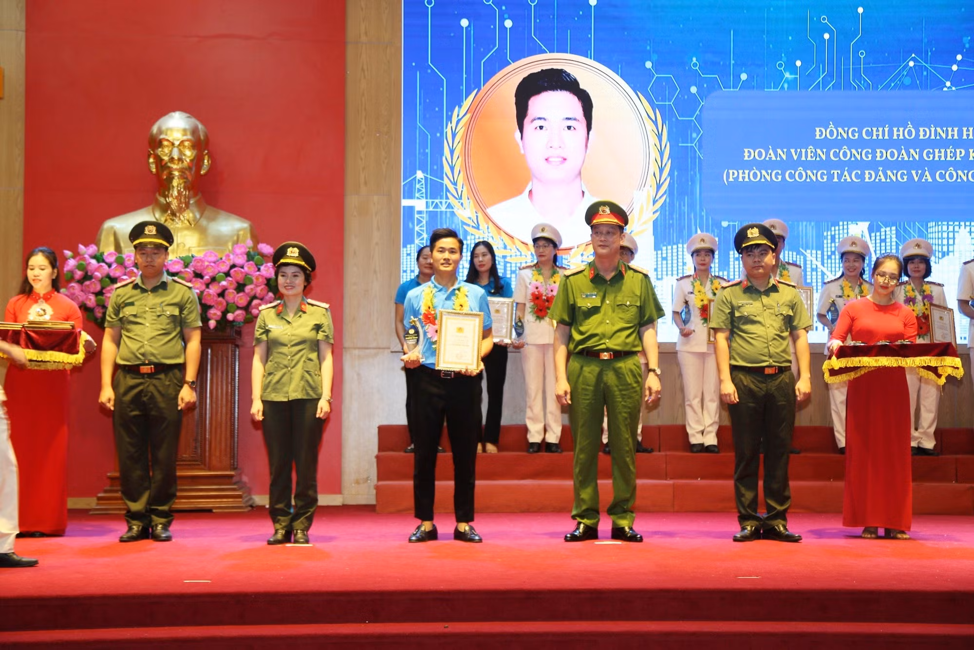 Công an Nghệ An: Phát động Tháng hành động về an toàn vệ sinh lao động, tháng công nhân -0
