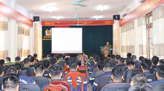 Kiểm tra phương án PCCC và CNCH bảo vệ Lễ Kỷ niệm 70 năm Chiến thắng Điện Biên Phủ -0