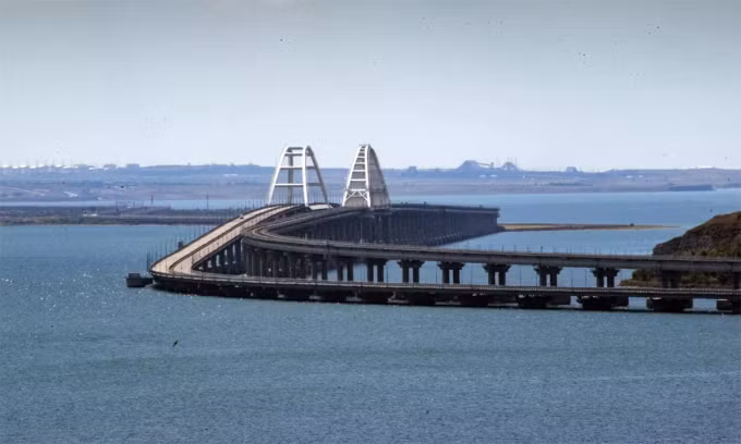 Nga cảnh báo đáp trả quyết liệt nếu cầu Crimea bị tấn công -0