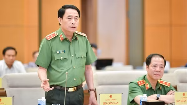 Bộ trưởng Bộ Công an quyết định áp dụng biện pháp cảnh vệ trong trường hợp cấp thiết là phù hợp